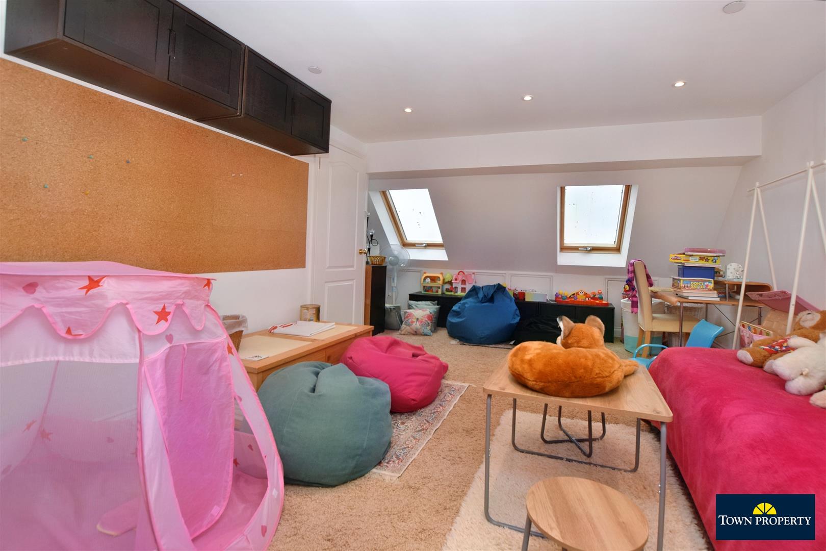 Property Details for Hobart Quay, Eastbourne Town Property Estate